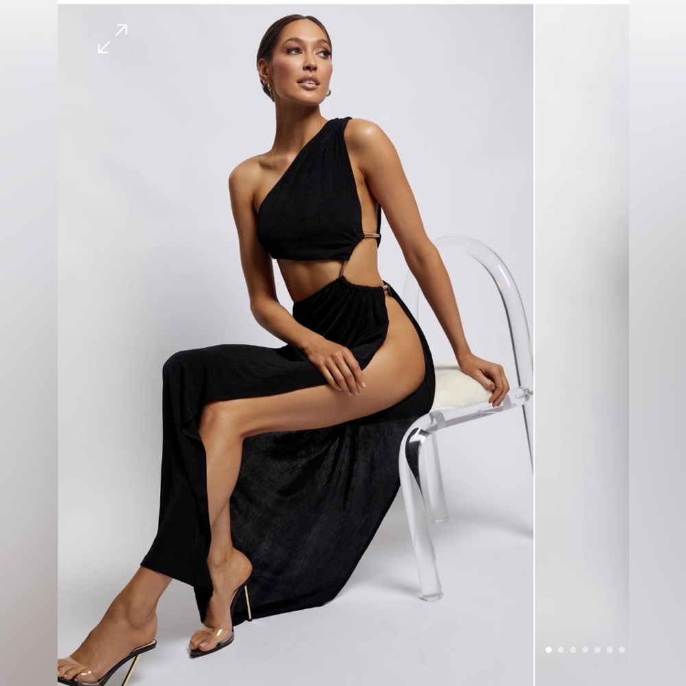 Black chain cut-out gown.